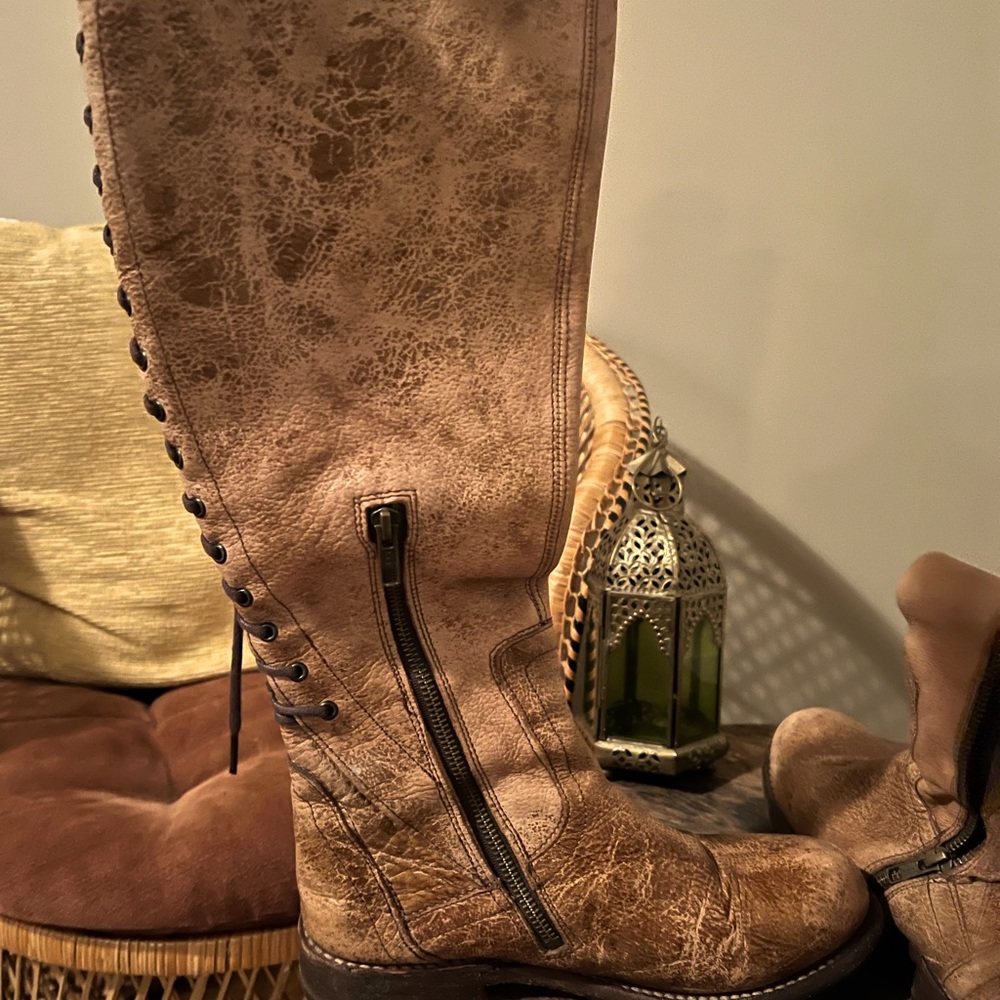 Bedstu Surry Lace-up tall boots